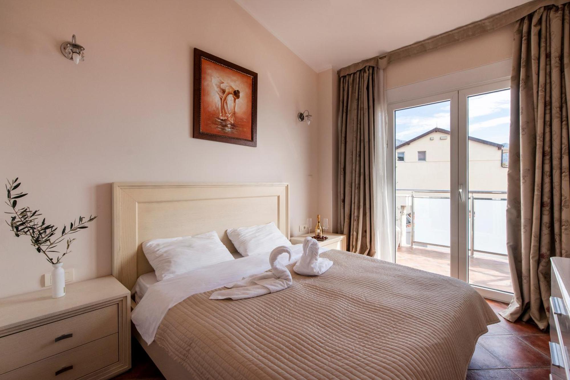 Lux M & A Apartments Budva Exteriör bild