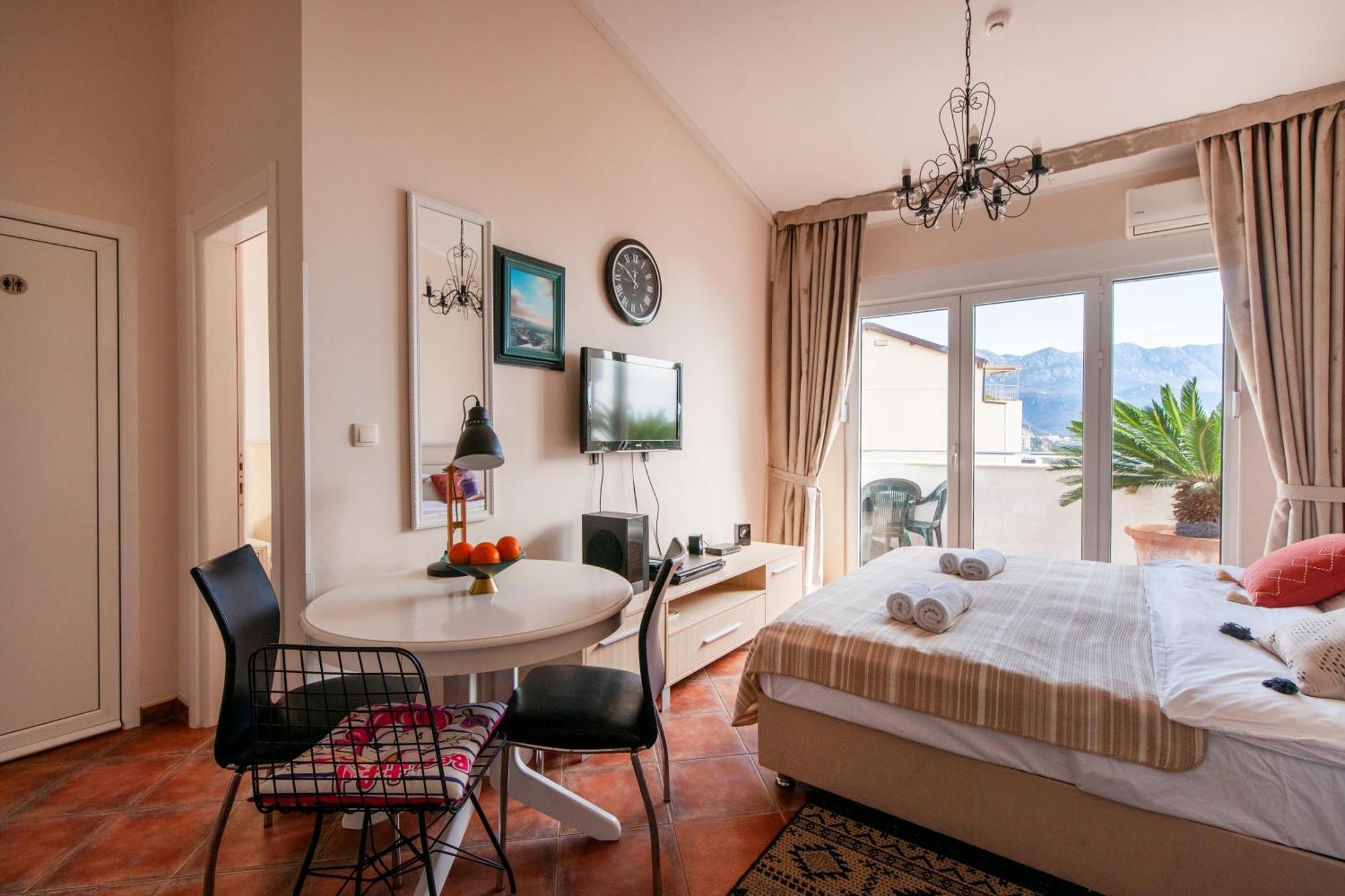 Lux M & A Apartments Budva Exteriör bild
