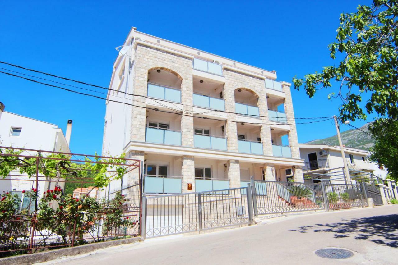 Lux M & A Apartments Budva Exteriör bild